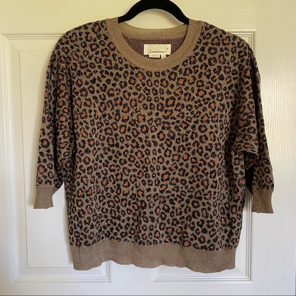 Anthropologie shimmer cheetah print quarter length shirt
